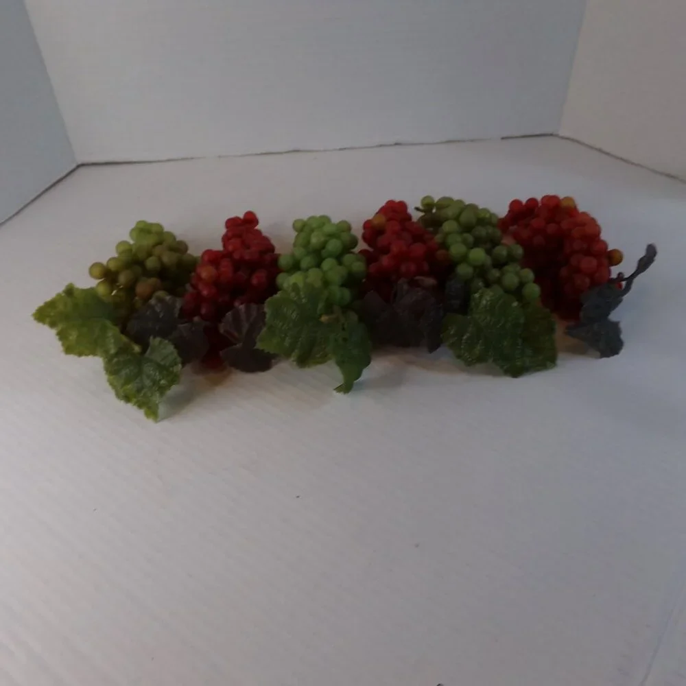 Plastic Rubber Artificial Decorative Grapes 6 Bunches Pods Faux